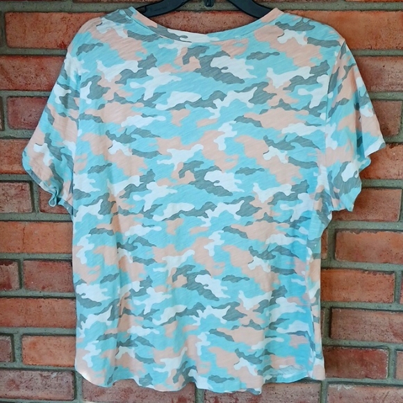 Old Navy camo tee xl - Picture 3 of 5